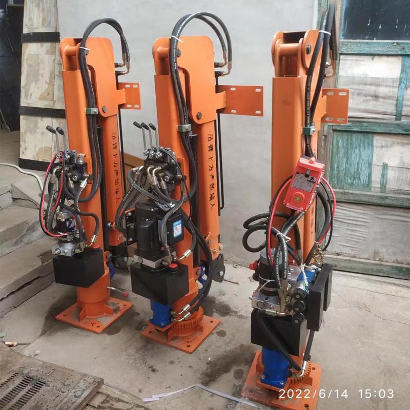 凉州区重汽蓝牌随车吊 3.2吨 国六动力强 液压驱动 农用自卸起重机